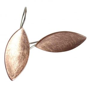 GEMSHINE Damenohrringe in hochwertiger Mattverarbeitung, massiv 925 Silber rose vergoldet. Marquise Designer Ohrhänger. Made in Madrid / Spanien. Im eleganten Schmucketui mit Geschenkverpackung.