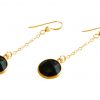 GEMSHINE Damenohrringe aus hochwertig vergoldetem 925 Silber. 4,5 cm Yoga Ohrhänger mit Onyx hervorragender Qualität. Made in Madrid / Spanien. Im eleganten Schmucketui mit Geschenkverpackung. – Bild 3