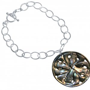 Gemshine - Damen - Armband - Anhänger - Medaillon  - Perlmutt - 925 Silber - Grau - 3 cm